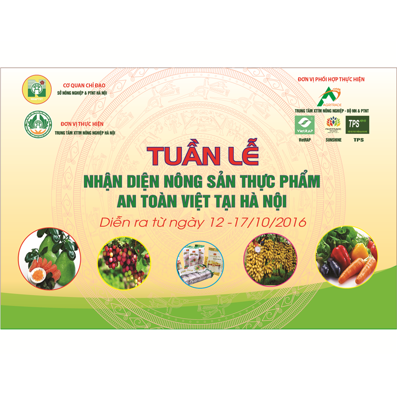 Nearly 150 booths displaying safe food products and Vietnamese specialties in Hanoi